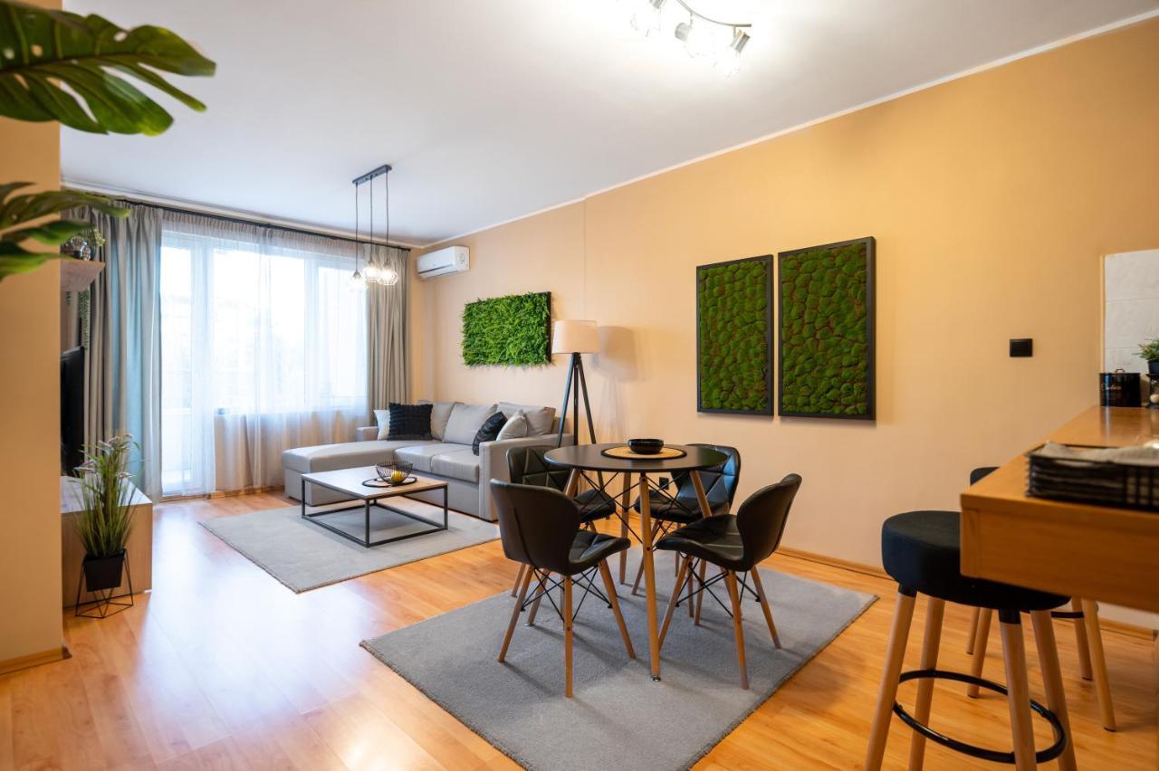 Cosy Green Apt Close To Macedonia Square Sofia Exterior foto